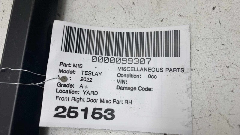 ⭕ 20-24 Model Y Front Passenger Door Window Outer Belt Seal Right 1495