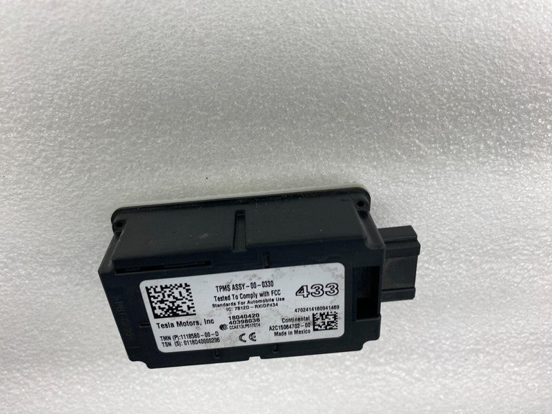 111858000D ⭕17-23 Model 3 Tire Pressure Monitoring Module Sensor TPMS Receiver 1118580-00-D