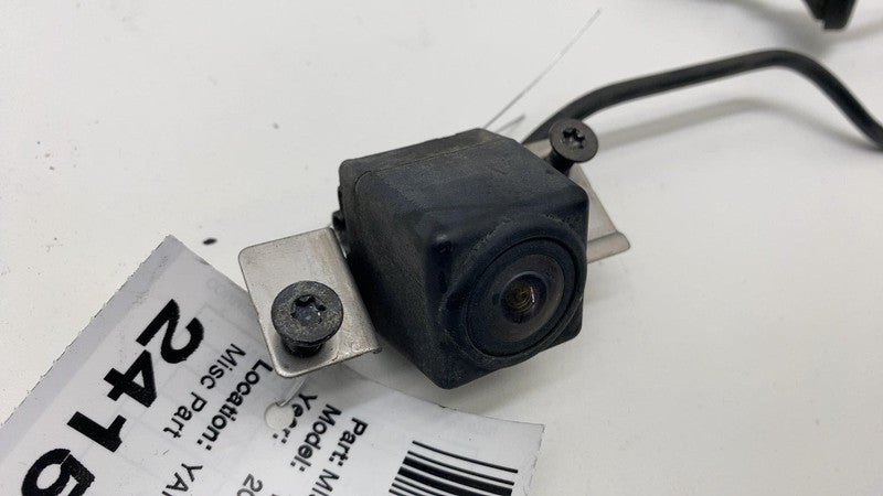 100677300F 2016-2020 Tesla Model X Rear View Backup Reverse Camera w/ Cable Wire Assembly