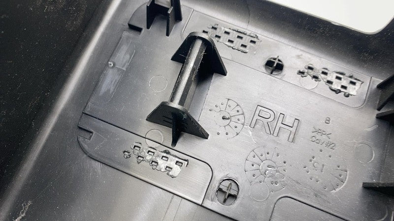 5RH62DX9AE ⭕ 17-25 Chrysler Pacifica Passenger B-Pillar Middle Trim Panel Right 5RH62DX9AE