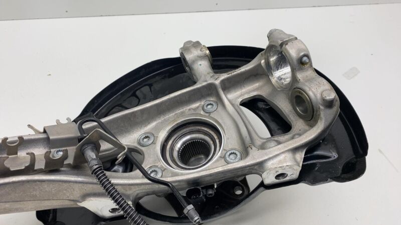 9Y0 407 241 C ⭕ 19-24 Porsche Cayenne Front Left Spindle Knuckle Hub w/ Dust Shield 9Y0407241C