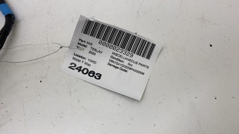 161669100C ⭕ 2020-2023 Model Y Front Windshield Triple Camera Wiring Harness 1616691-00-C