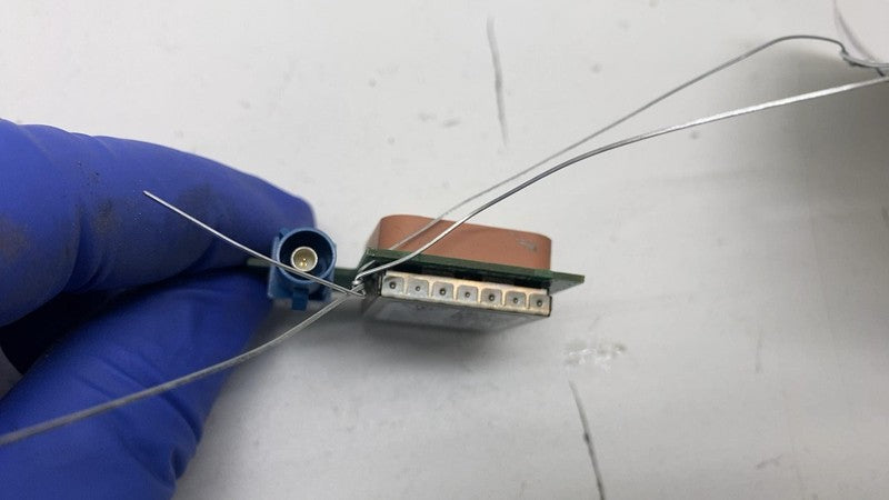 9J1.035.500.A ⭕ 2020-2024 Porsche Cayenne GNSS Navigation Aerial Antenna Module OEM 9J1035500A