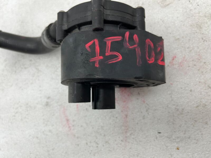 2016-2020 Tesla Model S X Cooling System Auxiliary Water Coolant Pump FWD Assy
