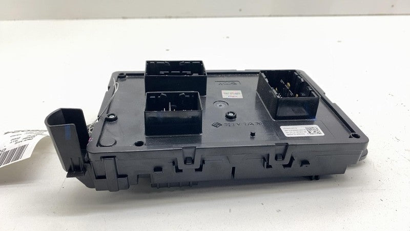 PT00031577E ⭕ 22-24 Rivian R1T R1S Passenger Side Fuse Junction Relay Box Right PT00031577-E