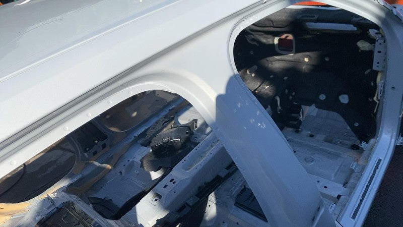 ⭕ 2021-2024 Polestar 2 Passenger B-Pillar Structural Cutout Right RH Silver 729