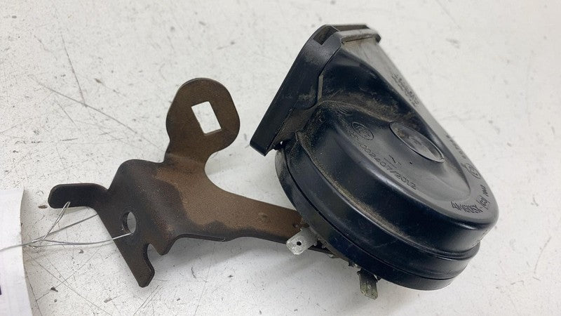 A046495 ⭕2013-2017 Jeep Wrangler FIAMM High Pitch Note Tone Horn Signal w/ Mount Bracket