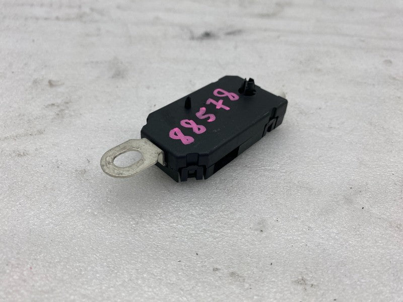 107973500A ⭕ 17-23 Tesla Model 3 Y Infotainment Antenna Amplifier AMP Radio FM 1079735-00-A