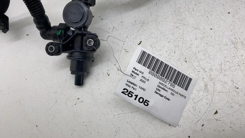 ⭕ 2023-2024 Toyota Prius Fuel Vapor Valve Solenoid Main w/ Hose Line Assembly