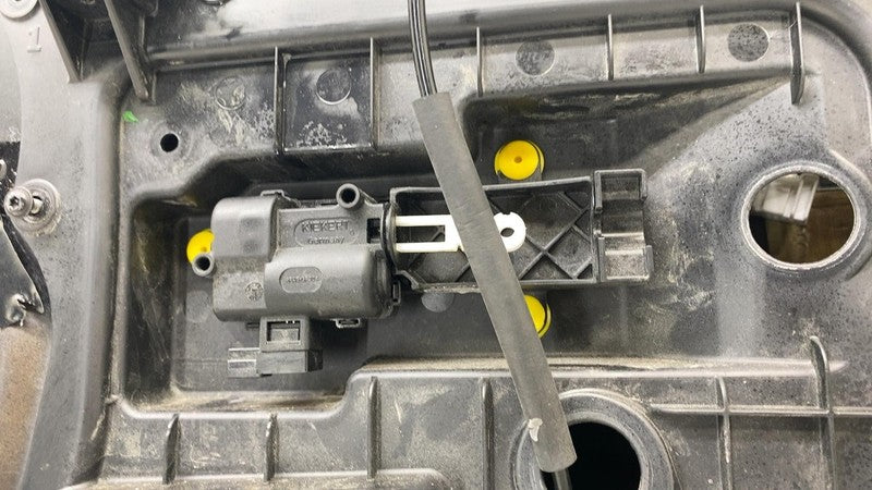 ⭕ 2016-2020 Tesla Model X MX Front Passenger Side Door Shell Panel Rig