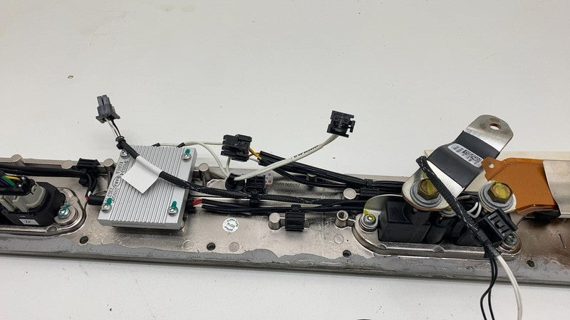 104811300A 2012-2015 Tesla Model S High Voltage Battery Rapid Mate Ancillary Plate Module