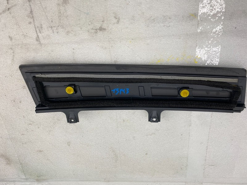 1040358 00 C 16-20 Model X Rear Right Door Exterior B-Pillar Glass Molding Cover 1040358-00-C