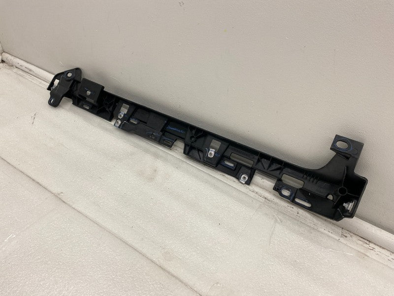 1073312 00 B ⭕ 16-20 Tesla Model X Rear Passenger Side Tailgate Mount Support Bracket Right
