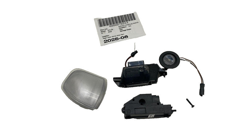 ⭕ 2022 Ram 3500 Right Mirror Trailer Spotter Lamp Turn Signal Light Te