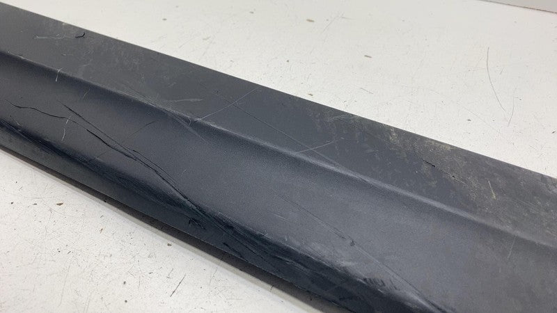 ⭕ 2022-2025 Rivian R1S Front Left Lower Molding Cladding Trim Panel PT