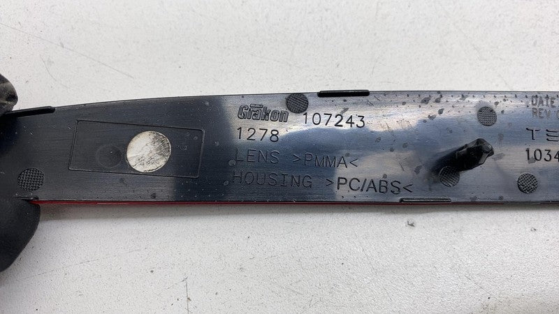 ⭕ 2016-2020 Tesla Model X MX Rear Side Bumper Lamp Reflector Light Rig