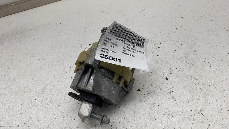 6883245-02 2018-2020 BMW 530e G30 Front Driver Side Engine Motor Mount Bracket Support Left