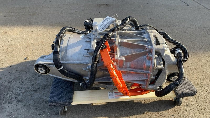 1120990 00 G 2017-2020 Tesla Model 3 M3 Rear Drive Unit Engine Electric Motor Low Current AWD