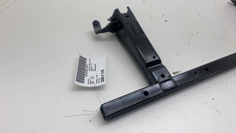 PT01061916 ⭕ 25 Rivian R1S Front Lower Slam Panel Radiator Support PT01061916 / PT01061918