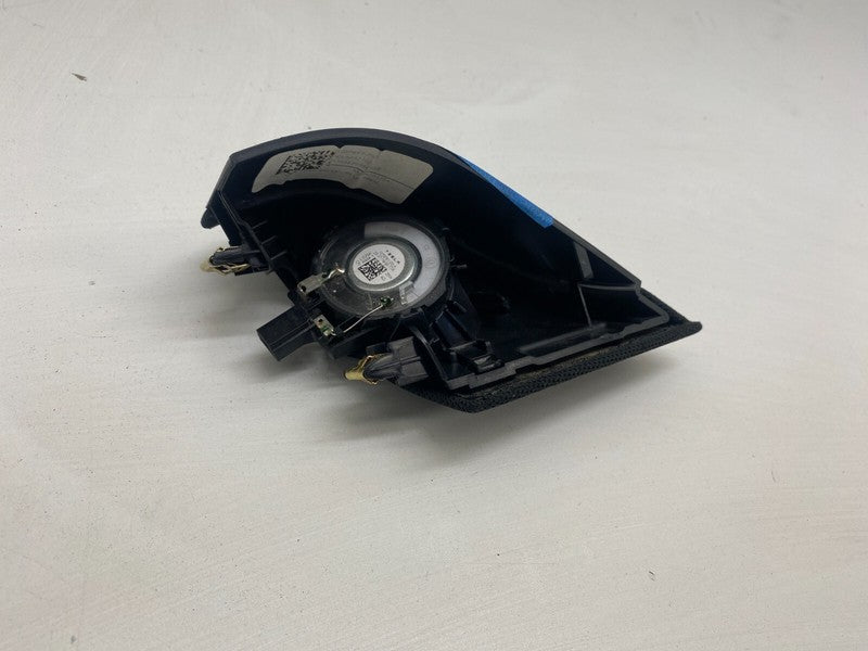 1095657 00 E ⭕ 2017-2023 Tesla Model 3 Front Audio Tweeter & Speaker Cover Left 1095657-00-E
