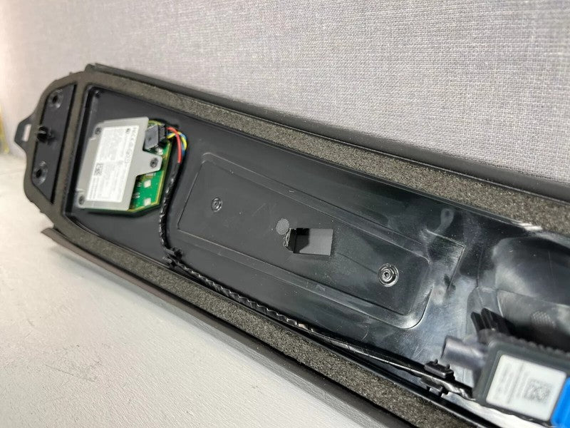 110044100E ⭕17-23 Model 3 Right B-Pillar Applique Glass Trim Molding w/ Camera 1100441-00-E