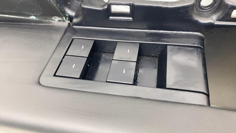 1819277 00 2024 2025 Tesla Cybertruck Front Driver Side Door Trim Panel Card White Left LH