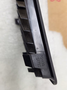 ⭕ 16-20 Model X Rear Passenger Side Interior Air Vent Grille Right 1078355-00-A