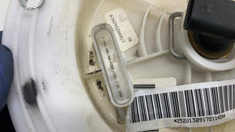 ⭕ 2012 2013 2014 2015 2016 Mercedes E350 E-Class Passenger Type Fuel Pump Assy