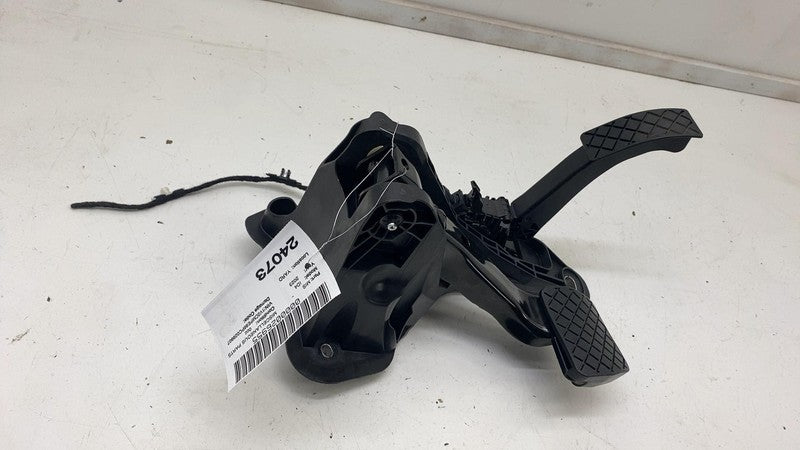 1EB 723 503 ⭕2021-2023 Volkswagen ID.4 Front Gas Accelerator Throttle & Brake Pedal Assembly