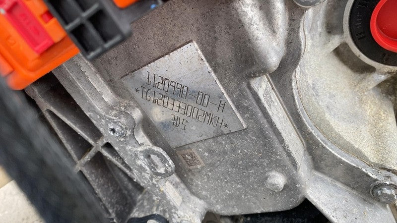 1120990 00 H 2020-2024 Tesla Model Y MY Rear Drive Unit Engine Electric Motor Low Current 3DU