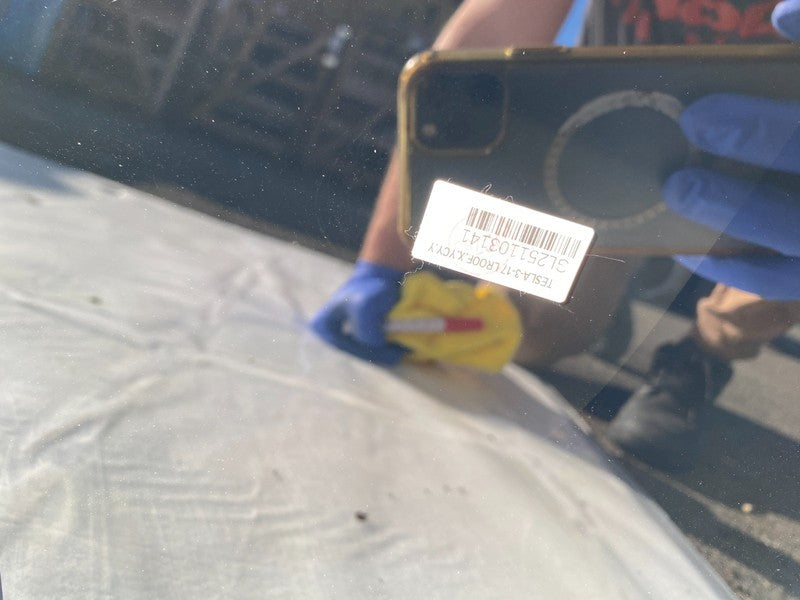 ⭕ 21-25 Model 3 Front Middle Panoramic Sun Moon Roof Window Glass 1587