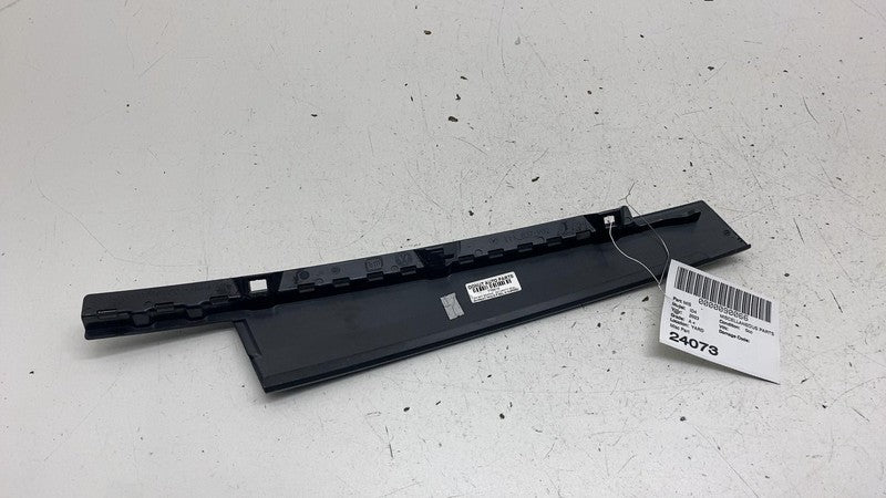 ⭕ 23-24 Volkswagen ID.4 Front Right Exterior B-Pillar Trim Molding OEM