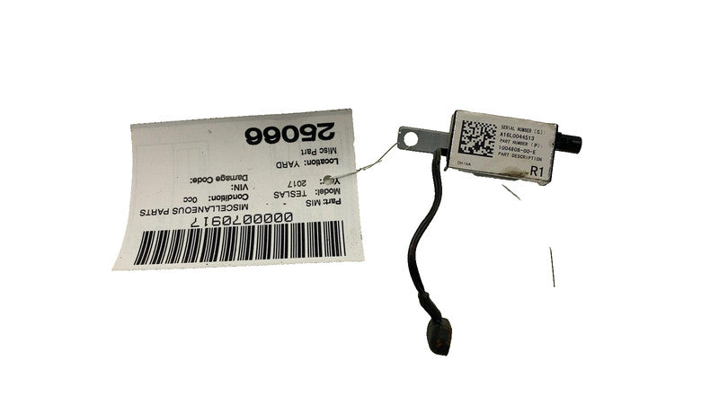 ⭕ 2012-2020 Tesla Model S Rear Right Radio Antenna Amplifier Module 1004808-00-E