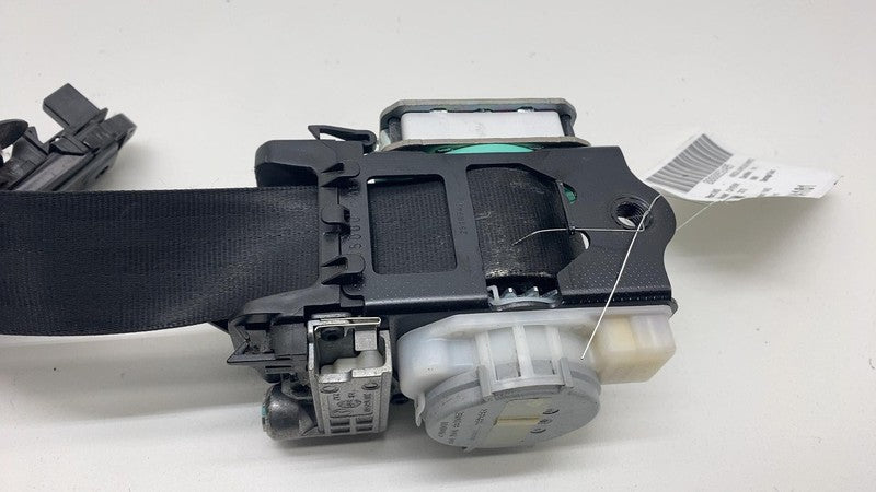 PT1-1056 2011-2018 Porsche Cayenne S Front Driver Side 1st Row Seat Belt Retractor Left