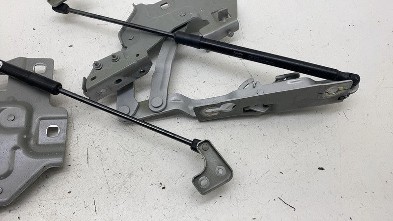31688415 ⭕ 2021-2023 Polestar 2 PAIR Front Left & Right Hood Bonnet Hinge w/ Shock Strut