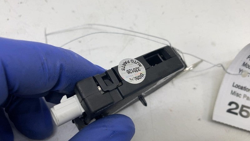 ⭕ 17-23 Tesla Model 3 Y Infotainment Antenna Amplifier AMP Radio FM 10