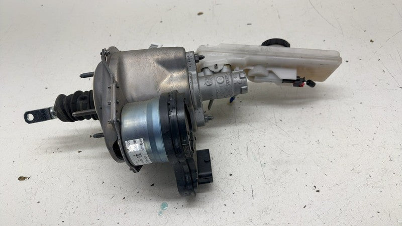 ⭕ 2017-2023 Model 3 Power Brake Booster Master Cylinder & Reservoir 10