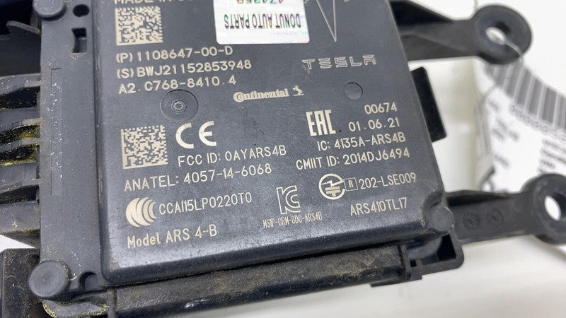1108647 00 D 2016-2024 Tesla Model S MS Seven Pin Perpendicular Radar Sensor 7-Pin + Bracket