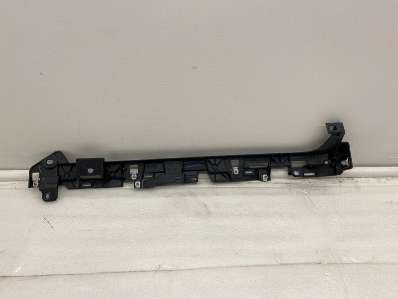 1073312 00 B ⭕ 16-20 Tesla Model X Rear Passenger Side Tailgate Mount Support Bracket Right