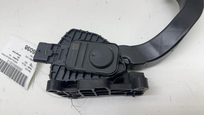 ⭕ 2017-2023 Tesla Model 3 Front Accelerator Gas Pedal Throttle Sensor Pad OEM