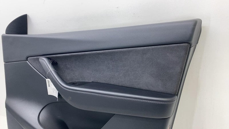 1498461-00-A ⭕ 20-24 Tesla Model Y MY Front Passenger Side Door Panel Trim Card Cover Right