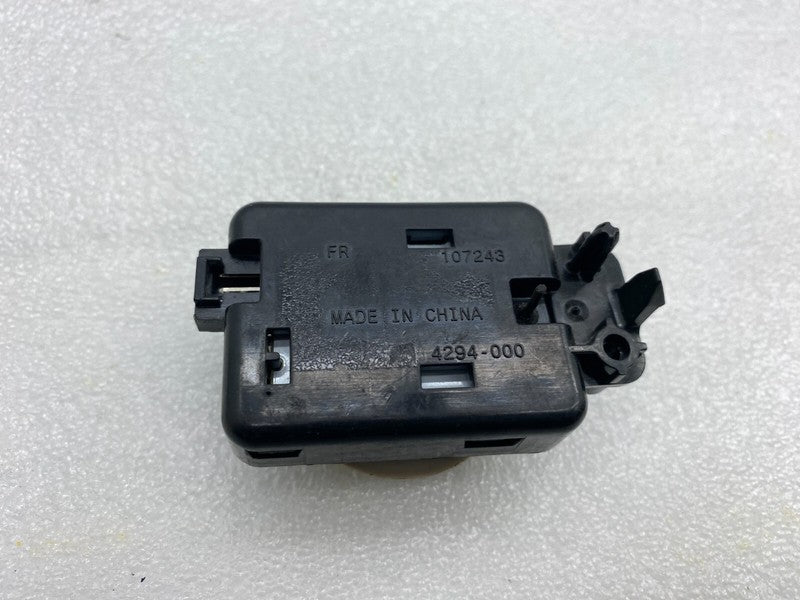 4294-000 ⭕2012-2020 Tesla Model S Interior Roof Dome Lamp Courtesy Reading Map Light Assy