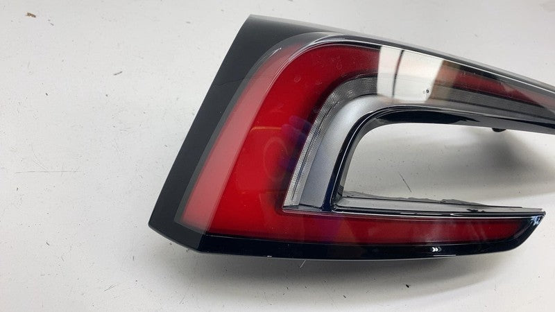 169149800F ⭕ 24-25 Model 3 Rear Driver Side Taillight Quarter Tail Lamp Left 1691498-00-F