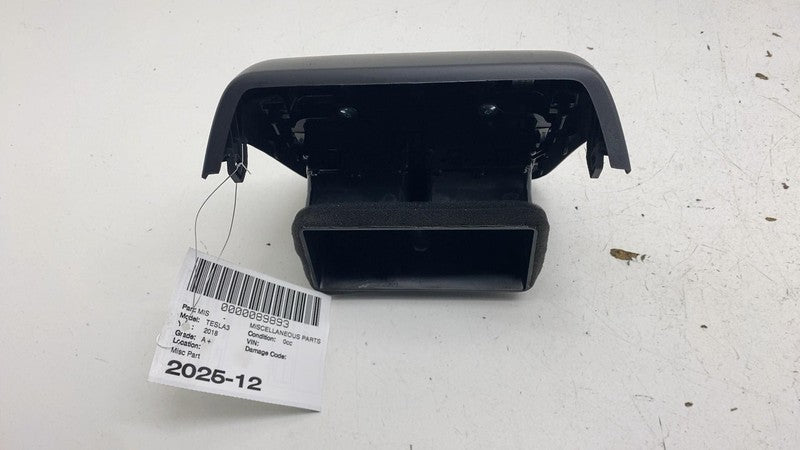 ⭕17-23 Model 3 Center Console Air Vent Grille Cover Panel & USB Hub 11