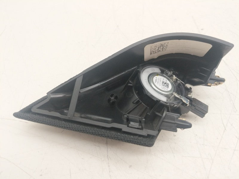 1095686 00 F ⭕ 2017-2023 Tesla Model 3 Front Right Audio Tweeter & Speaker Cover 1079741-00-A