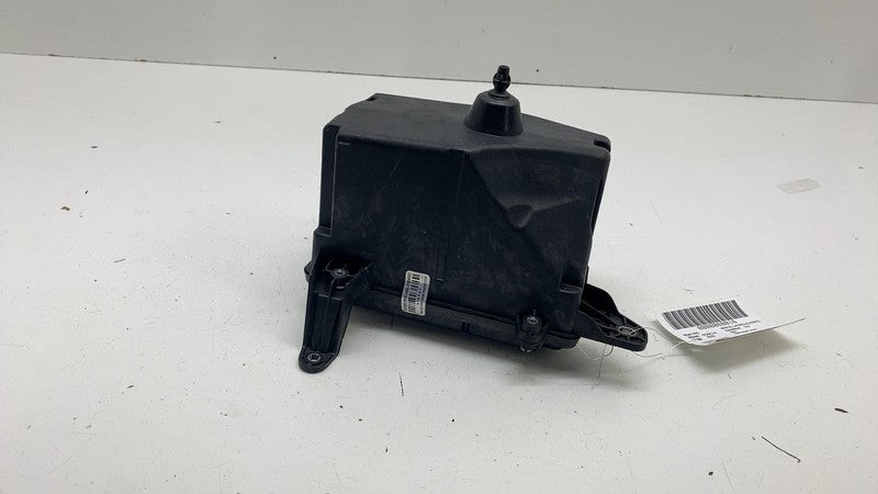 ⭕2022 Mercedes-Benz EQS 450+ Engine Compartment Fuse Relay Junction Box w/ Cover