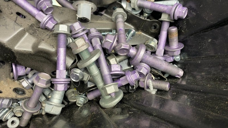 ⭕ 2024 Toyota Prius Set of Bolt