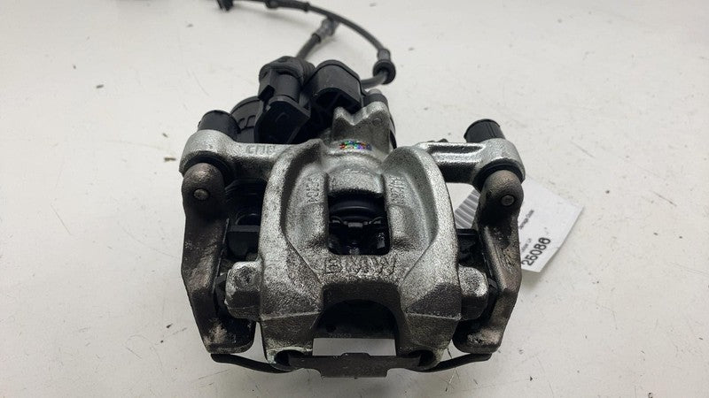 6883019-01 ⭕14-20 BMW i3 I01 Rear Driver Side Caliper w/ Brake Hose Line Left OEM 6883019