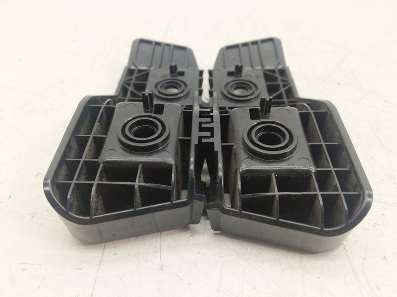 1083993 00 D 17-22 Model 3 Left/Right Under Taillamp Bumper Bracket 1083993-00-D/1083992-00-D
