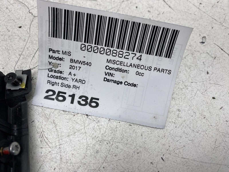 ⭕ 2017-2023 BMW 540i Rear Right Side Door Quarter Window Vent Glass OE